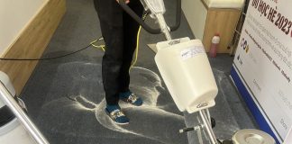 Vệ sinh thảm và những điều bạn cần biết