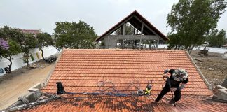 Vệ sinh mái ngói cùng Vinclean!